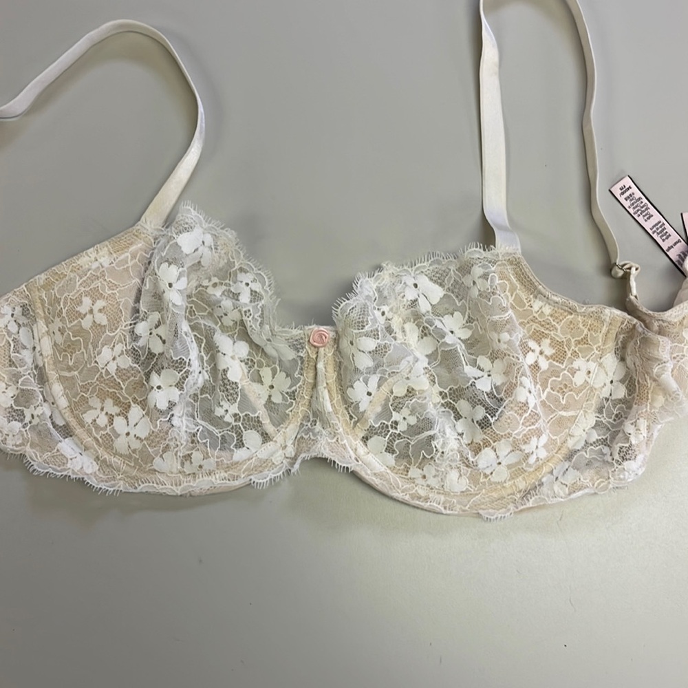 Dream Angels 34 DDD bra VS